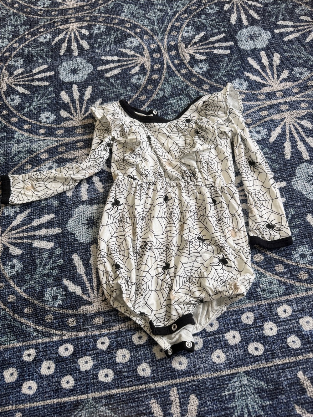 Kyte baby Kids White Spiderweb Print One-Piece Romper